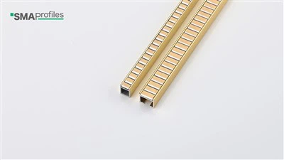 Trim ubin dekoratif mewah