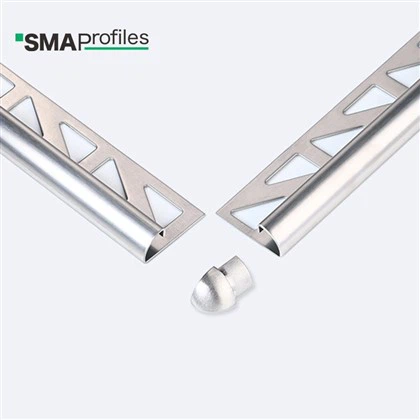 SR114 dengan aksesori yang solid